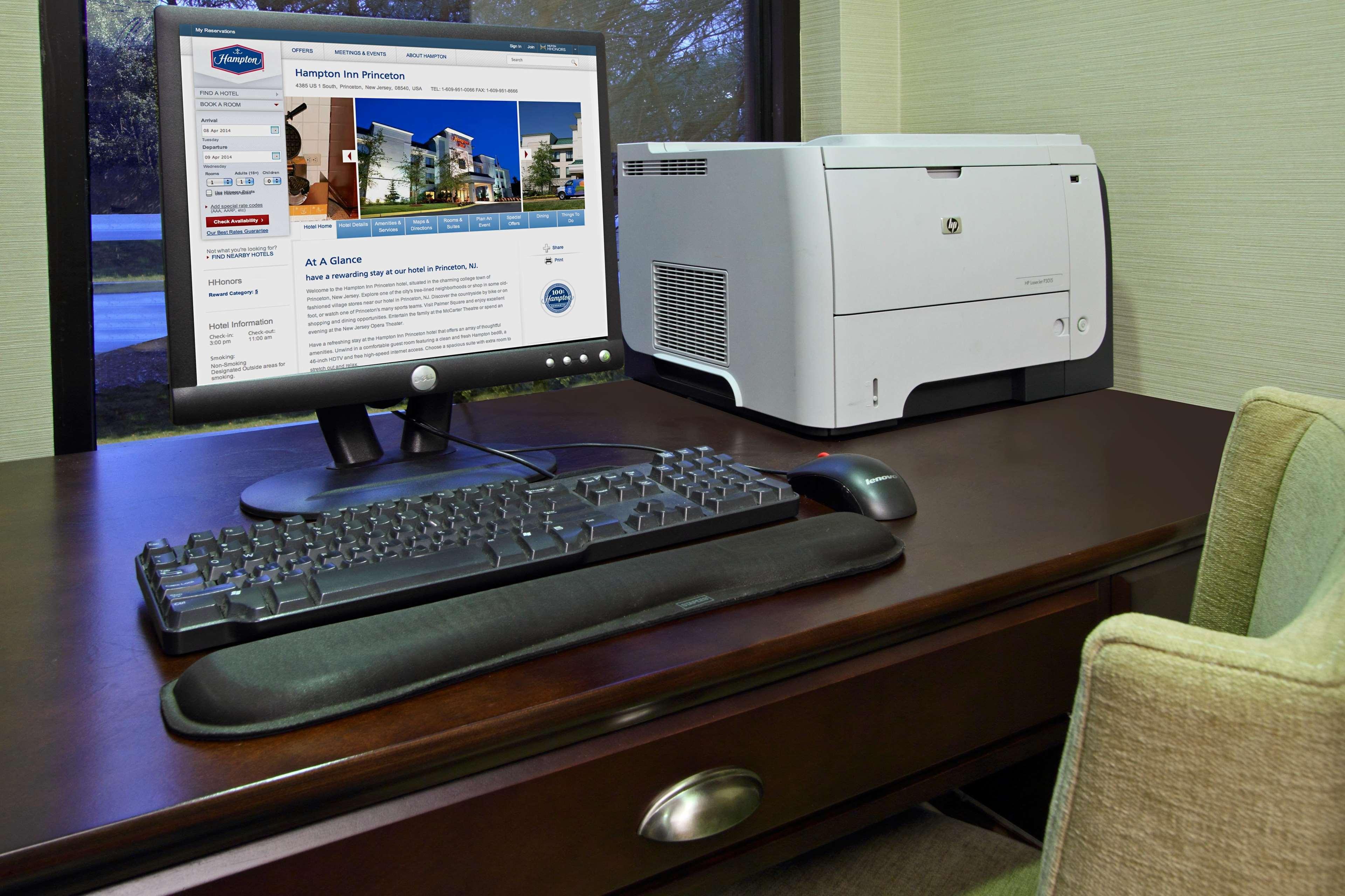 Hampton Inn Princeton Esterno foto