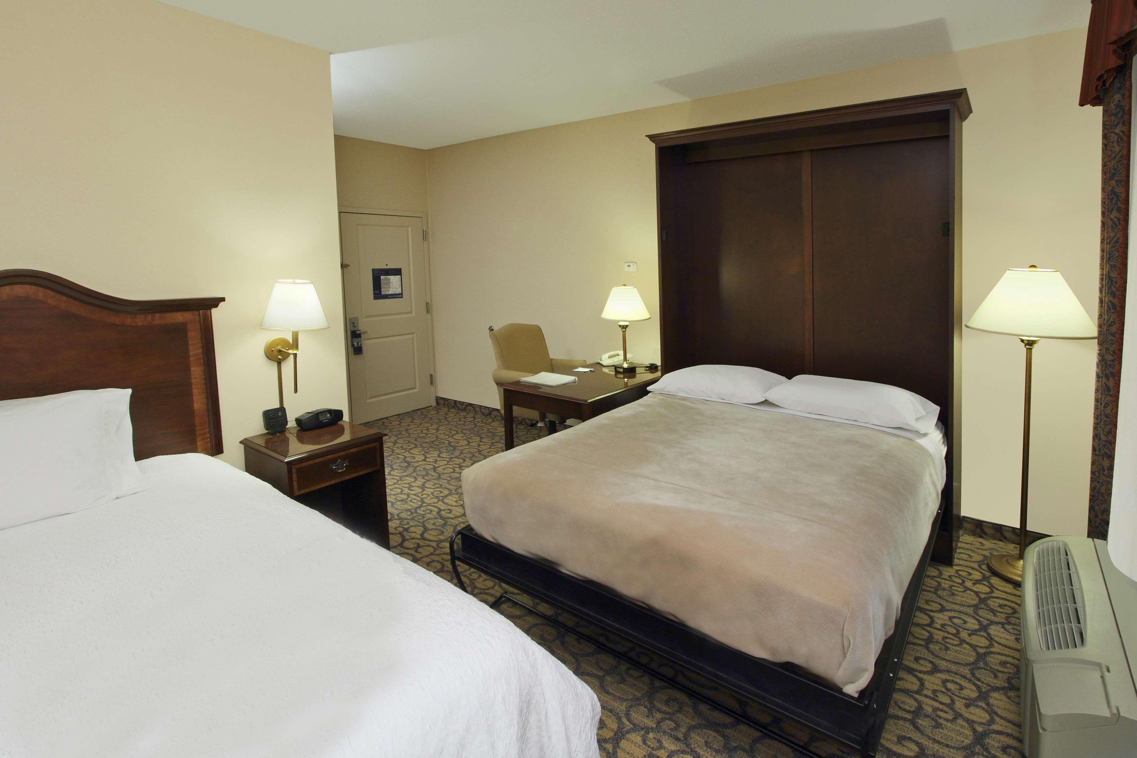 Hampton Inn Princeton Esterno foto