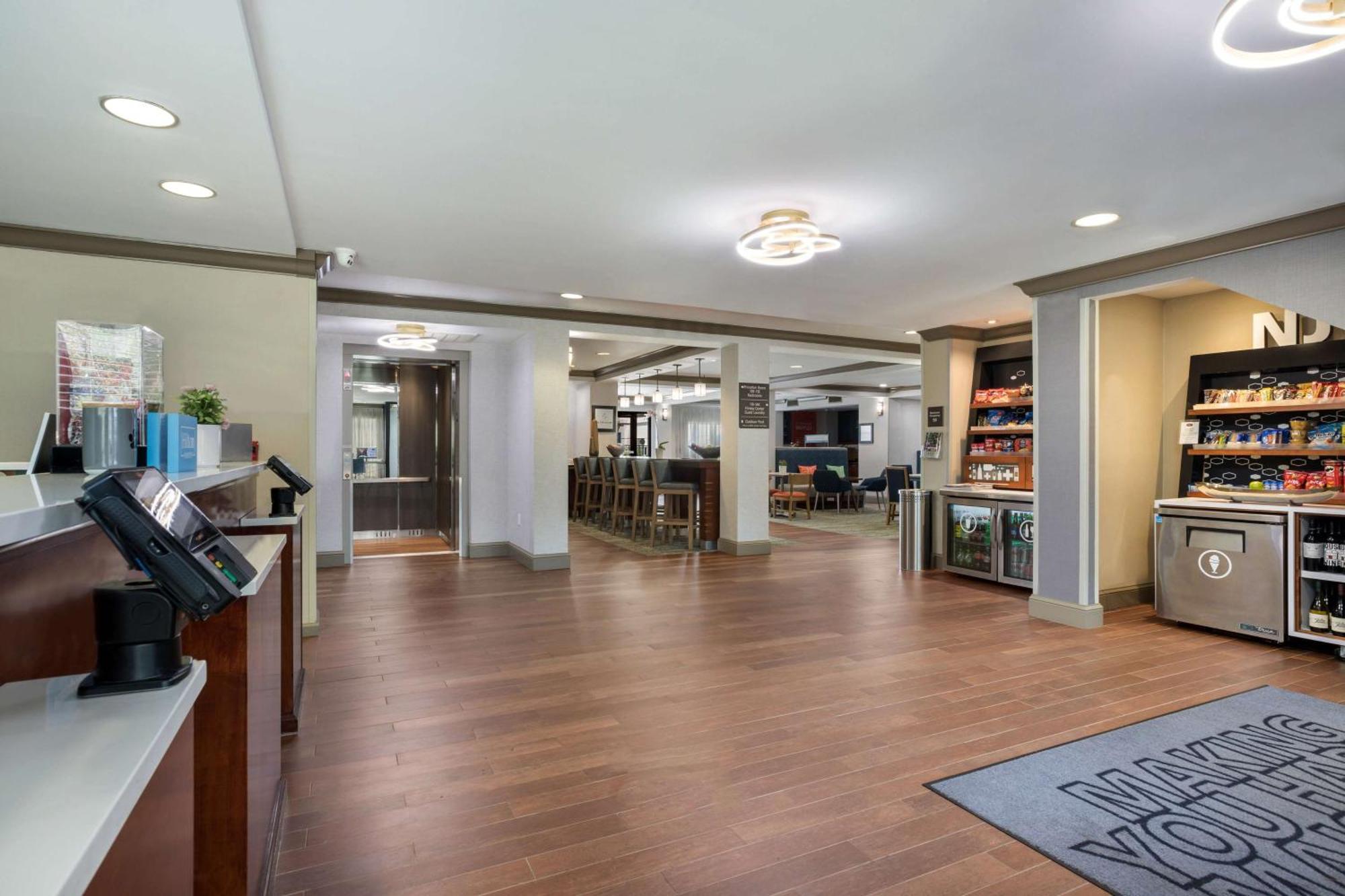 Hampton Inn Princeton Esterno foto
