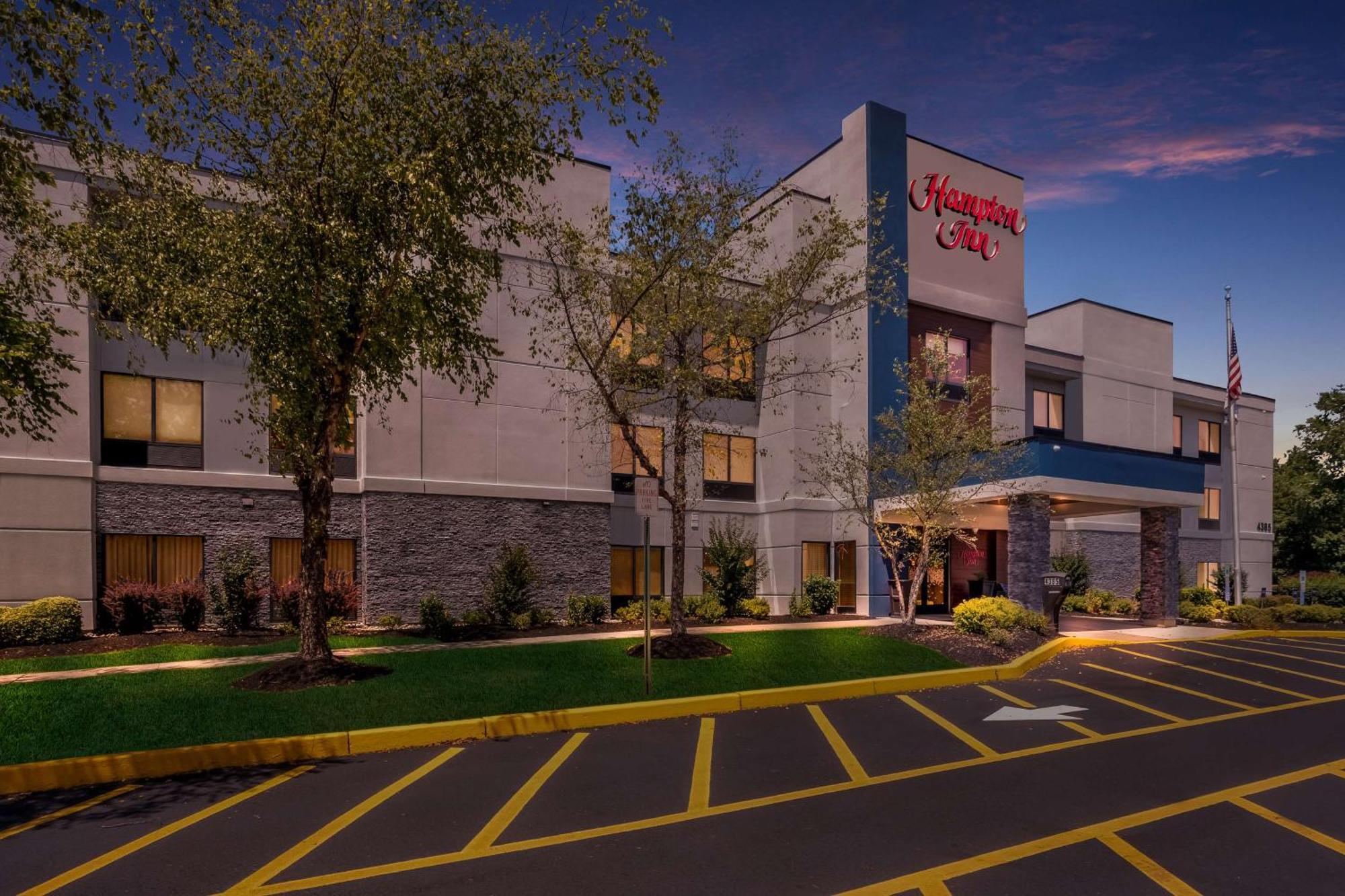Hampton Inn Princeton Esterno foto